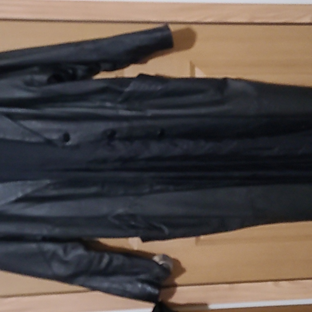 Coat - Picture 2 of 6